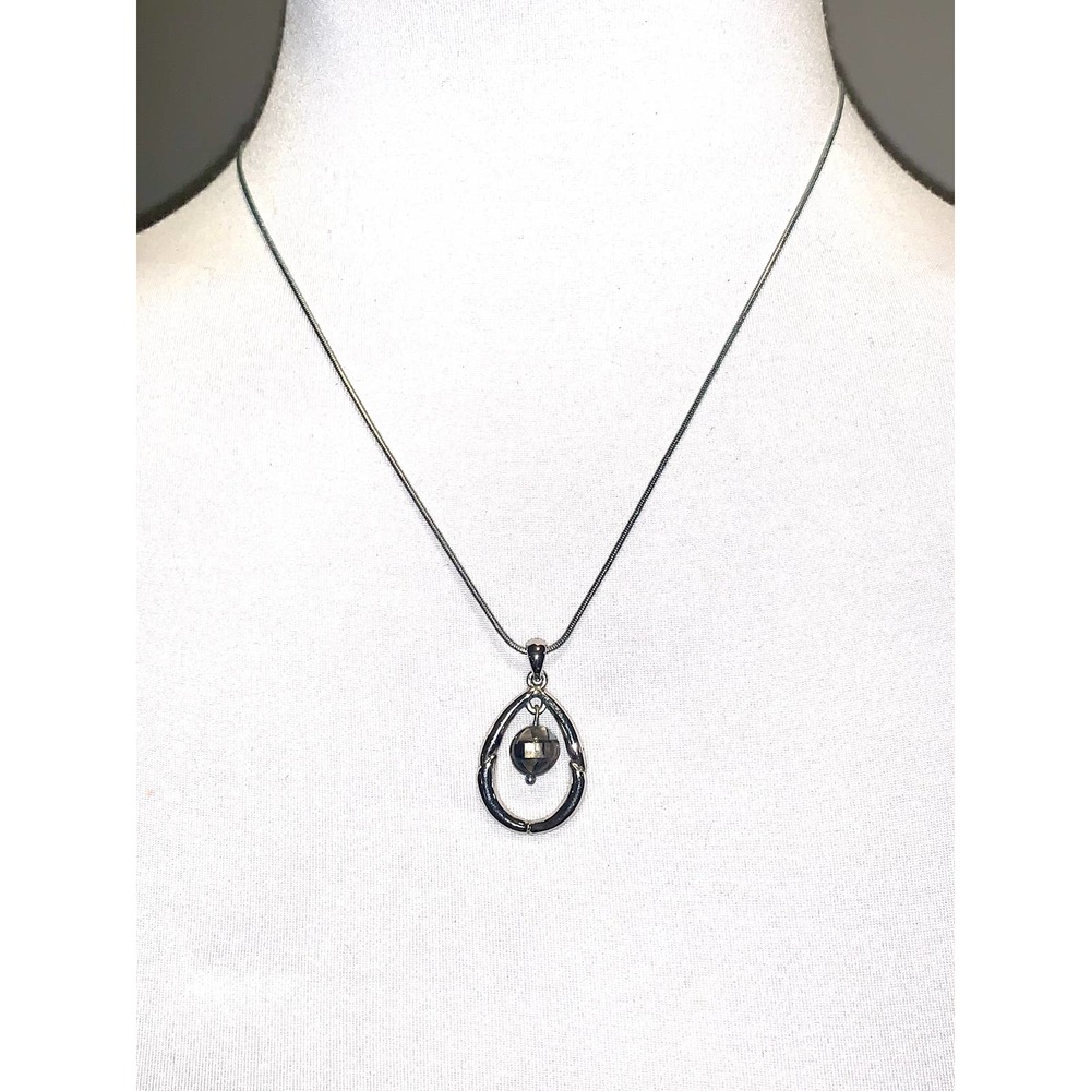 Lia Sophia Silver Mother of Pearl Inlay Teardrop Pendant Necklace EUC